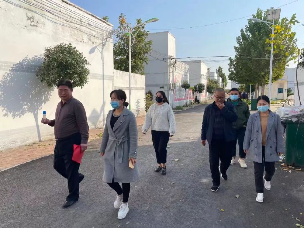 获嘉县司法局: 创新“马路办公”形式 结对帮扶走访暖民心