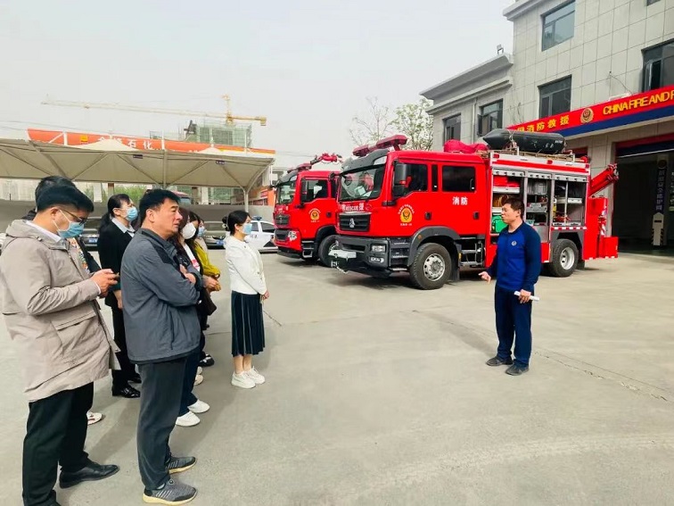 获嘉县司法局走进县消防大队开展观摩学习