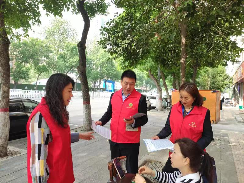 河南博苑(新乡)律师: 律师普法宣传进商铺 共建法治化营商环境