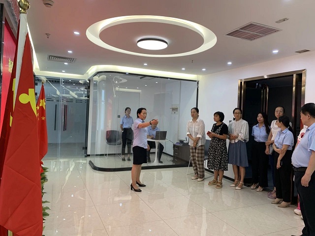 河南博苑(新乡)律师事务所 积极开展“法律明白人”“法律服务扫街”活动座谈会