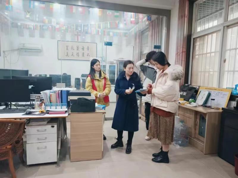 获嘉县聚焦“专精特新” 中小企业,开展送法进企业活动